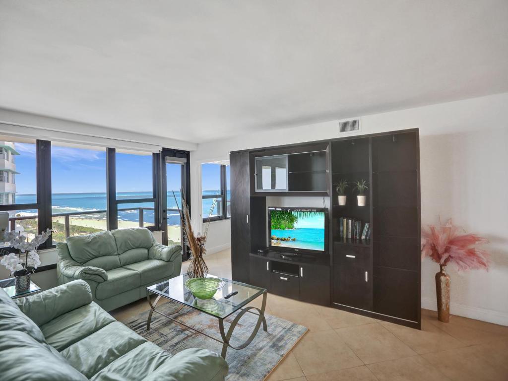 Modern Ocean View Condo Beach Service Unit 1206, Miami Beach (updated ...