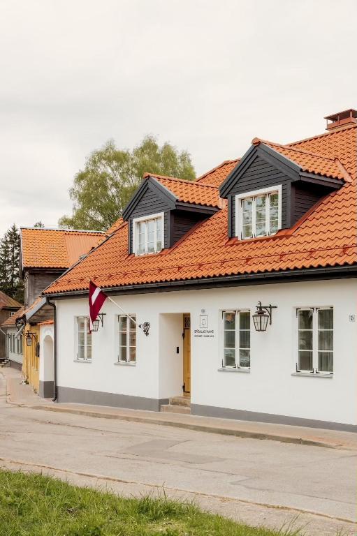 Budova, kde se aparthotel nachází