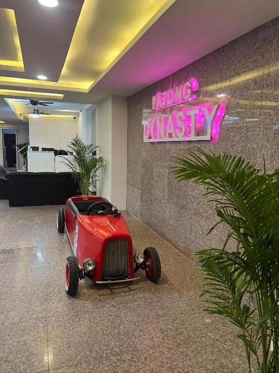 Patong Dynasty Royal Hotel - Resim 7