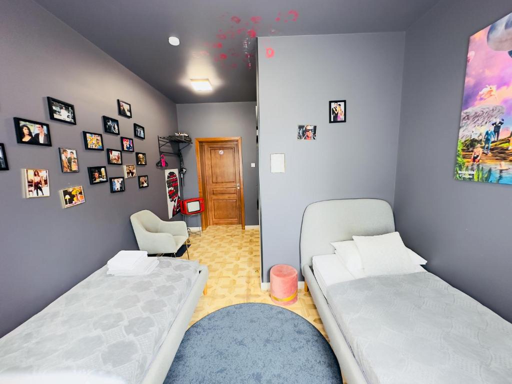 Very Bad Hootel - Chambre Twin Standard – Retour Vers Le Futur