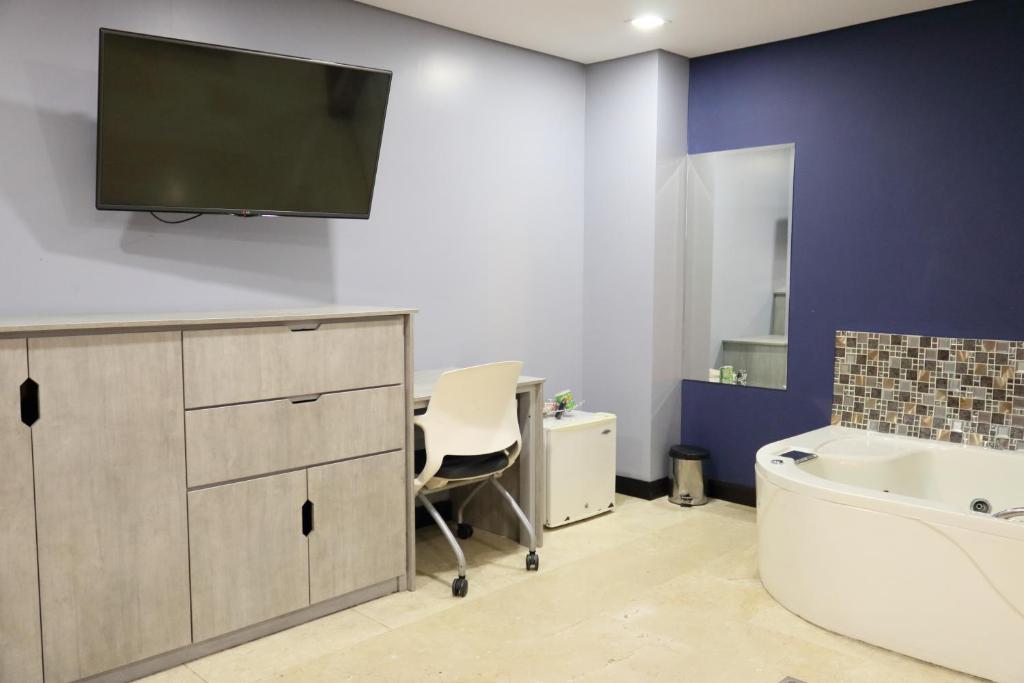 Koupelna v ubytování Hotel Lleras 10
