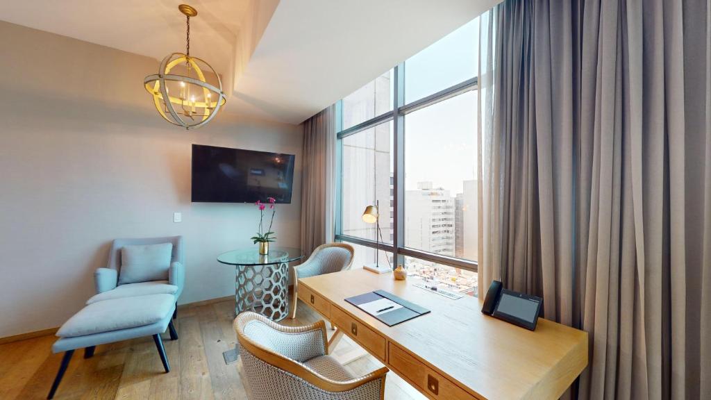 Hotel Marquis Reforma - Deluxe King Studio