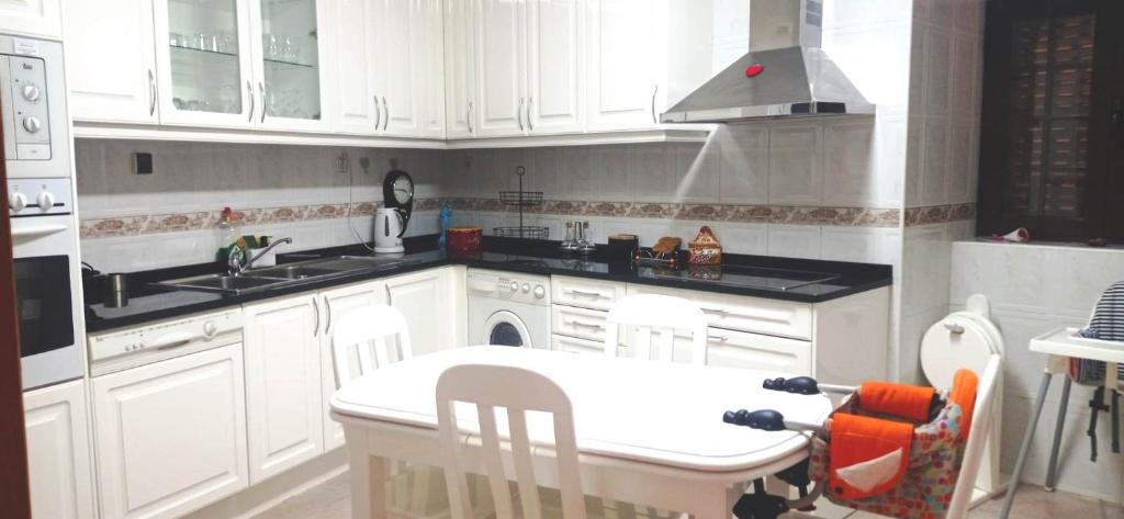 Foto dalla galleria di Casa da Milú a Frechas