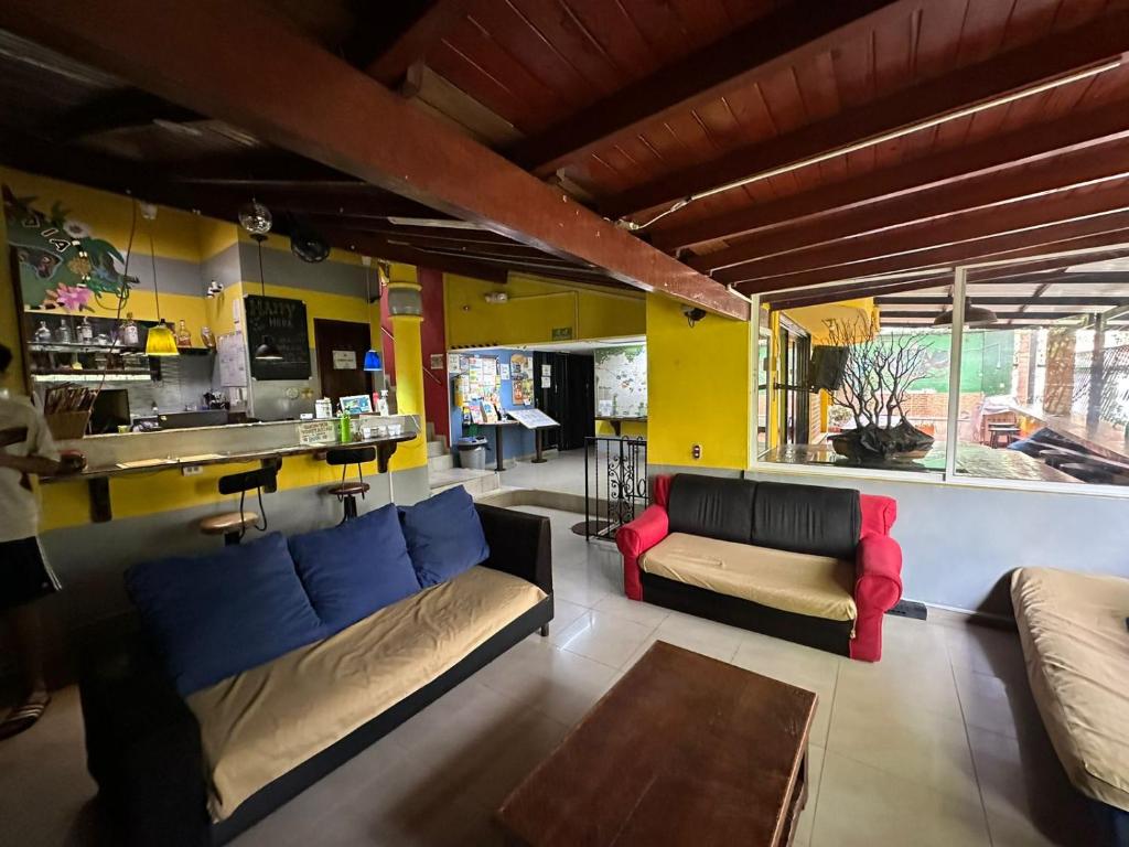 Posezení v ubytování Arcadia Hostel Medellin