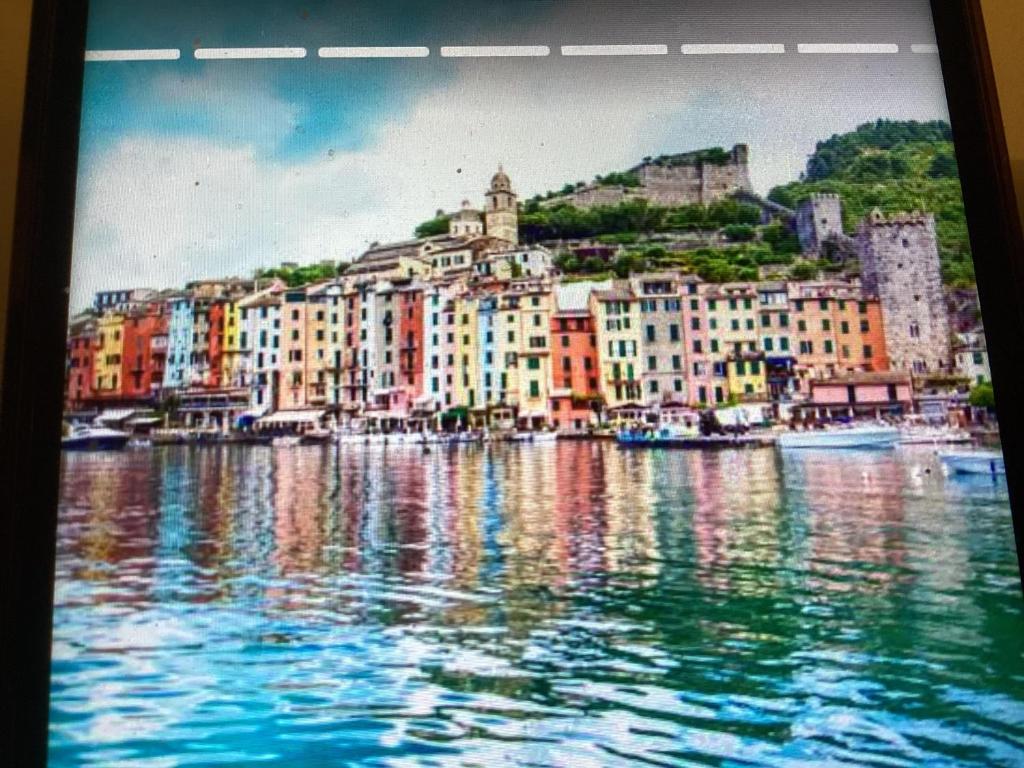 Zdjęcie z galerii obiektu CINQUE TERRE HOUSE OF THE PORT with PARKING w mieście La Spezia
