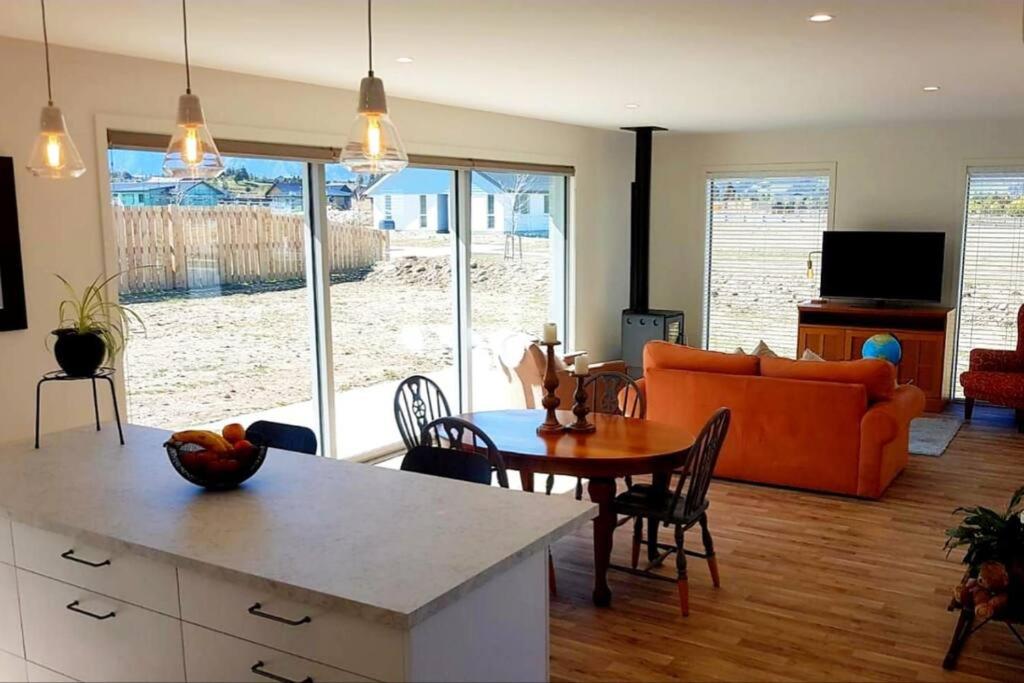 Family Holiday Home- Lake Hawea Haven - Maison De Trois Chambres