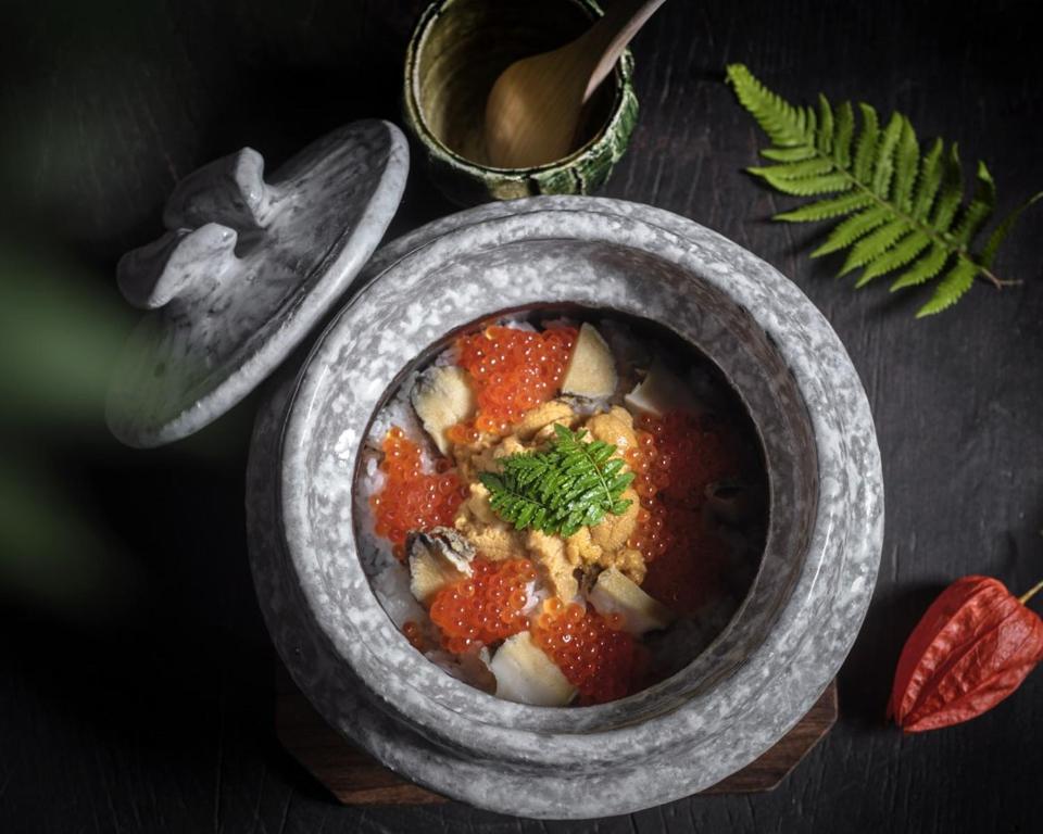 ホテルの敷地内または近くでの食事または食べ物