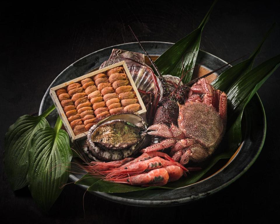 ホテルの敷地内または近くでの食事または食べ物