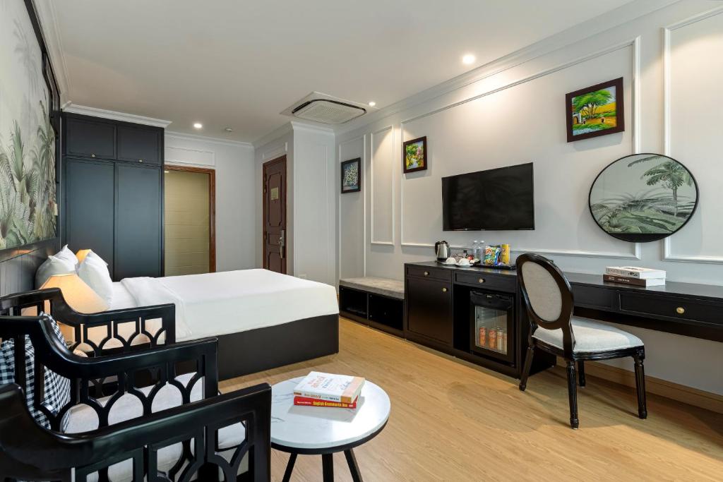 Serenata San de Hanoi Hotel - Suite City View