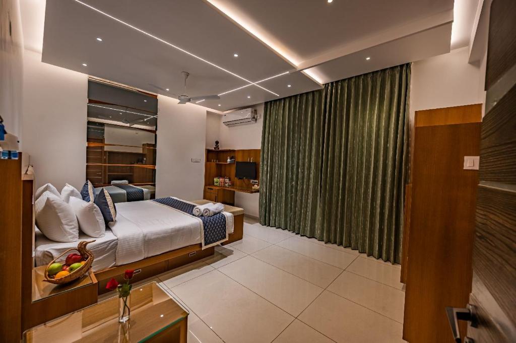 Postel nebo postele na pokoji v ubytování S R Luxury Stays