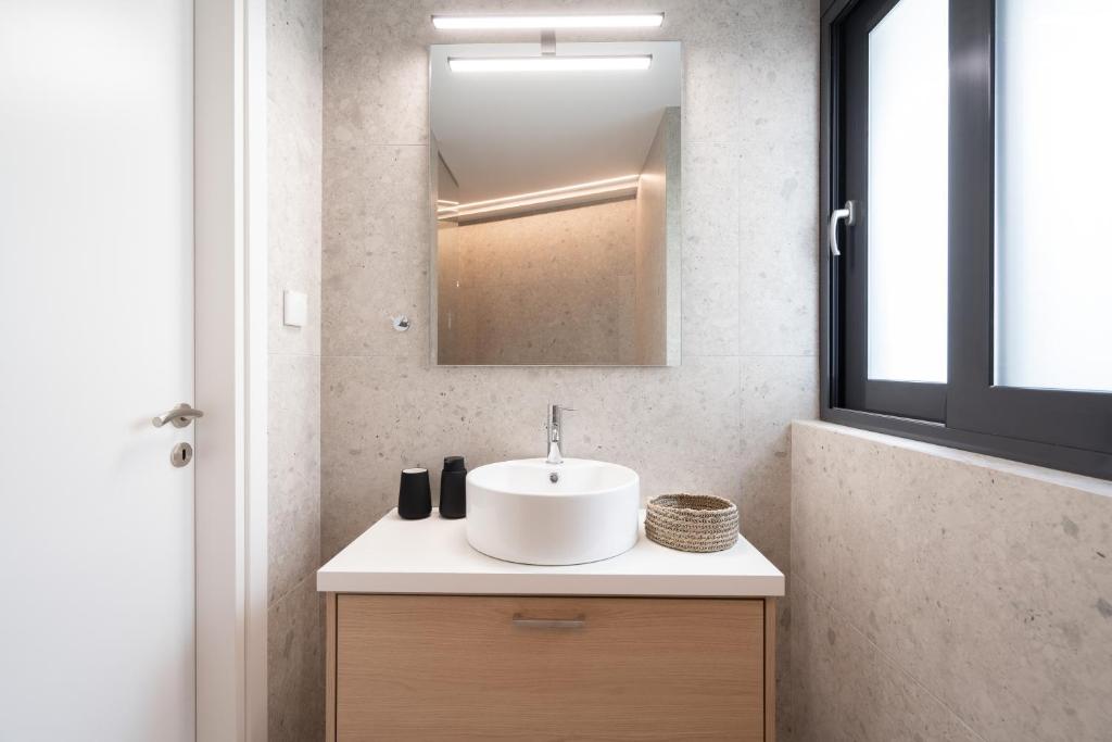 Kosmos Luxury Residences - 9