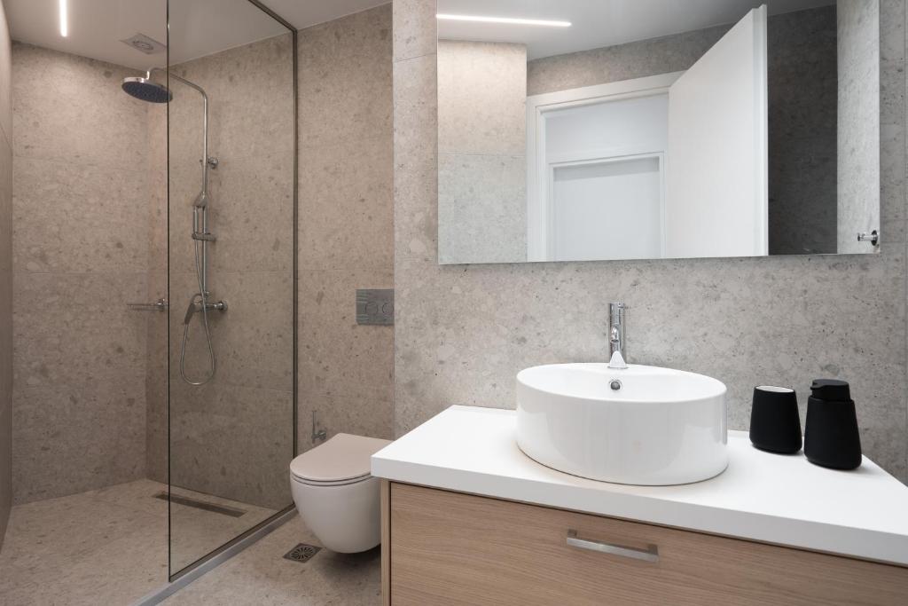 Kosmos Luxury Residences - 5