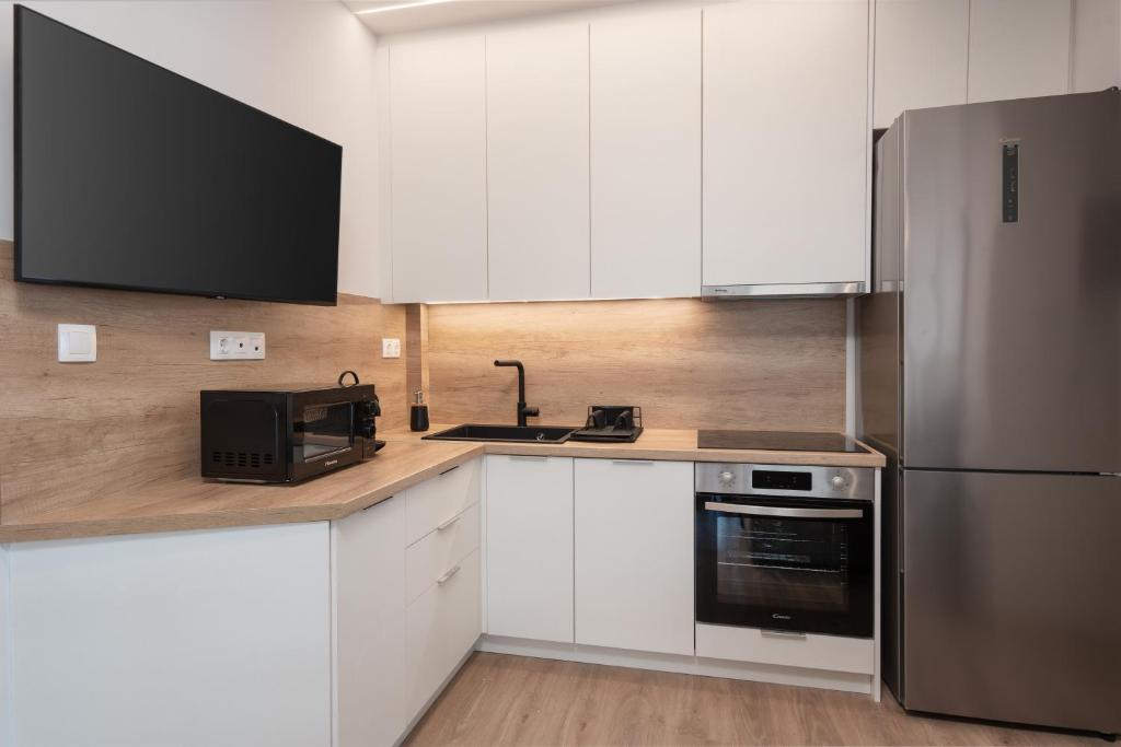 Kosmos Luxury Residences - 8