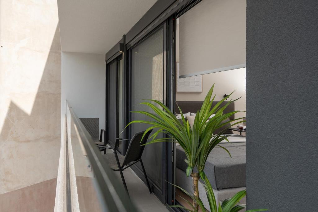 Kosmos Luxury Residences - 7