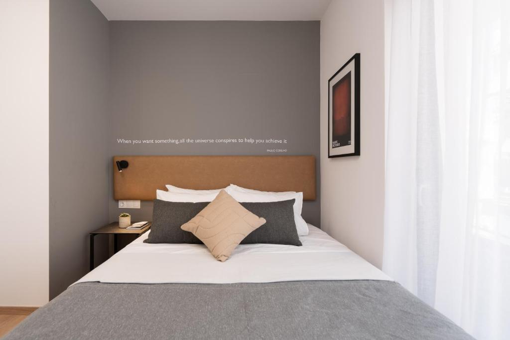 Kosmos Luxury Residences - 11