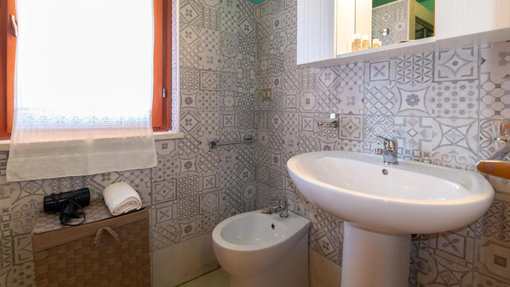 Łazienka w obiekcie Sardinianworld-Appartamento Azzurro