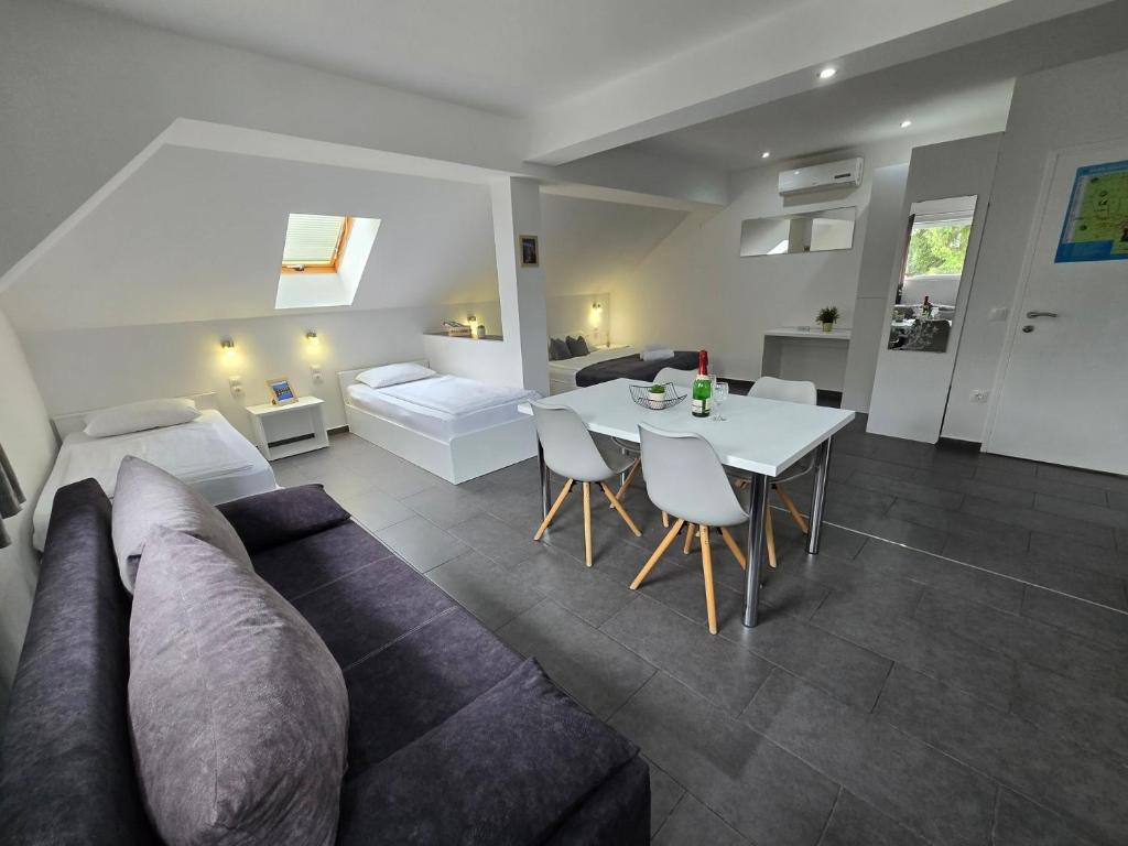 Postel nebo postele na pokoji v ubytování B&B Cindra