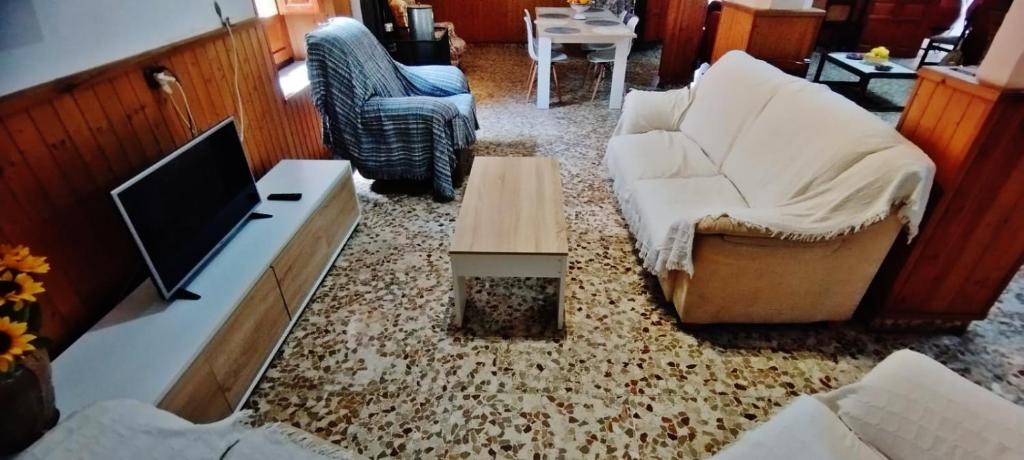 TV a/nebo společenská místnost v ubytování Velez Nazari Casa Molina