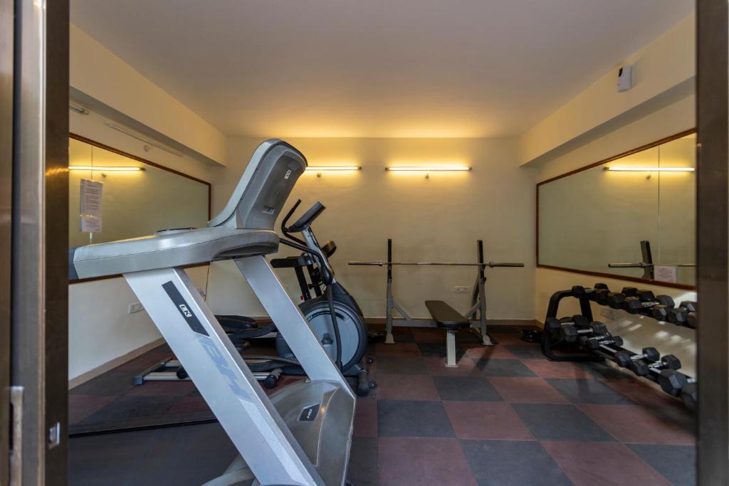 Fitness centrum a/nebo fitness zařízení v ubytování De Mandarin Beach Resort Suites & Villas, Candolim