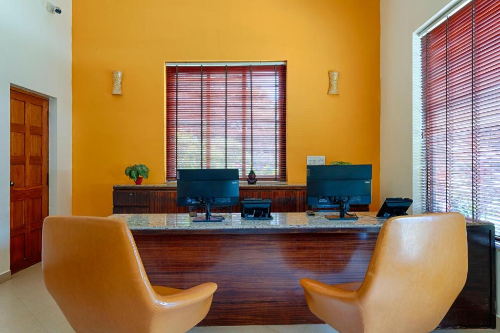 Posezení v ubytování De Mandarin Beach Resort Suites & Villas, Candolim