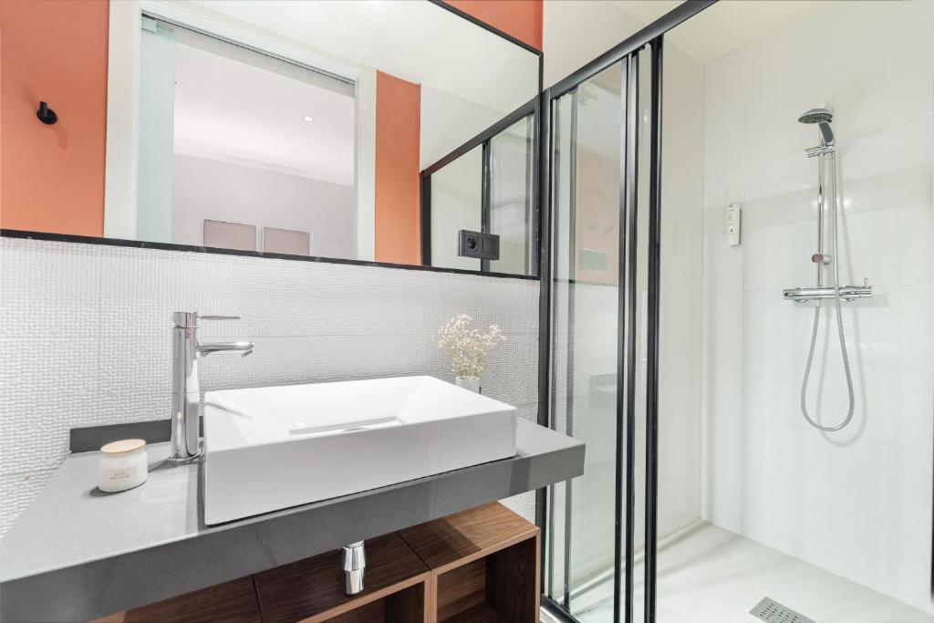 LeMar by Aspasios - 7