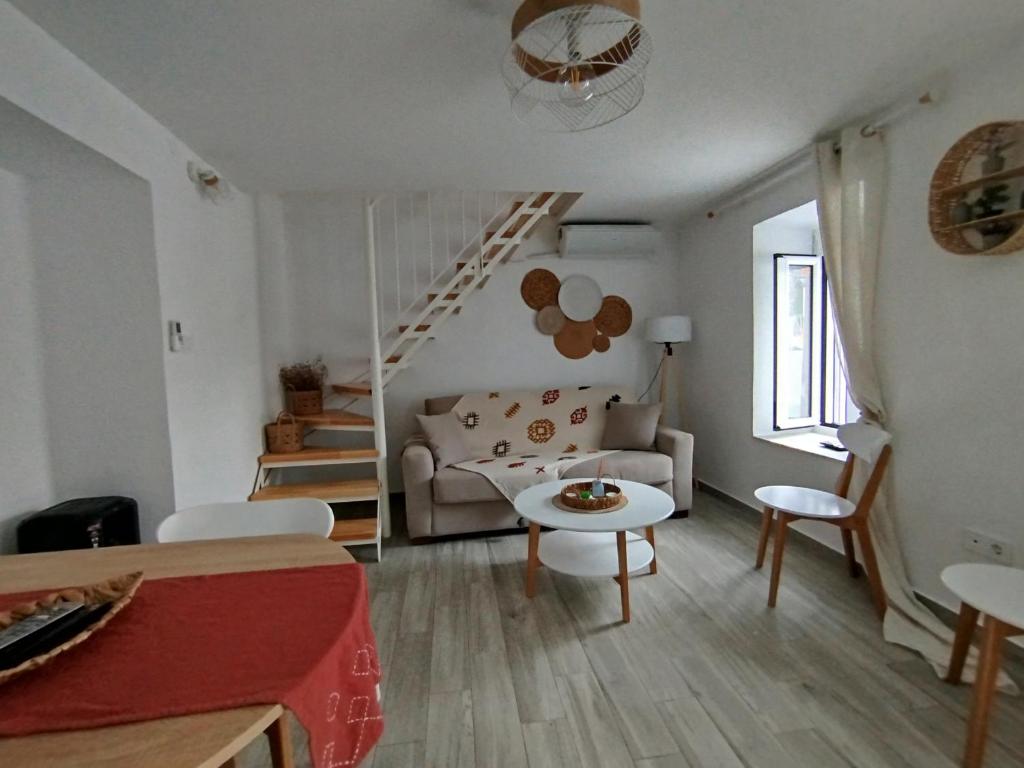 Posezení v ubytování trikeri Cottage