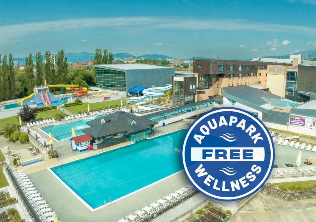 Hotel AquaCity Seasons - Resim 1