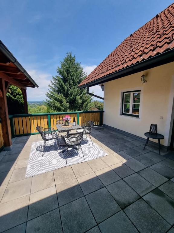 Patio nebo venkovní prostory v ubytování Ferienwohnung Dorner