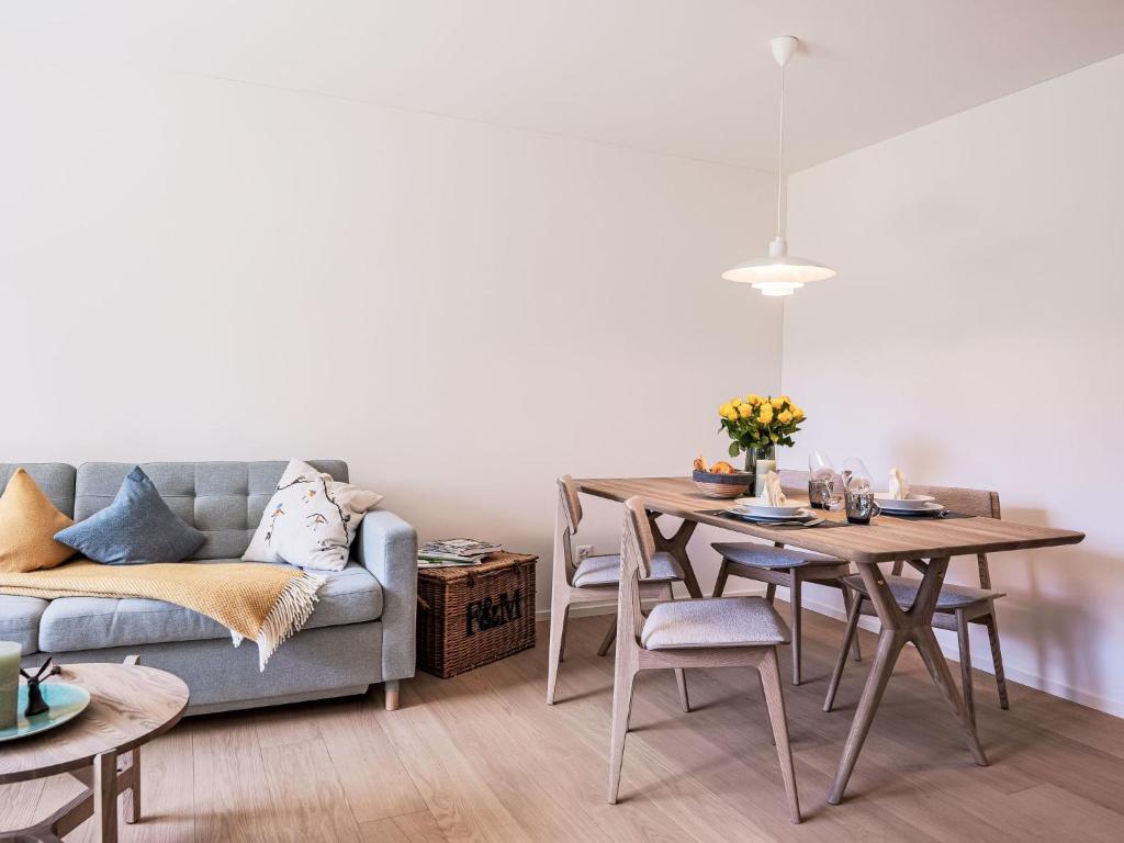 Apartment Chesa Palüdin 13 - Pontresina by Interhome