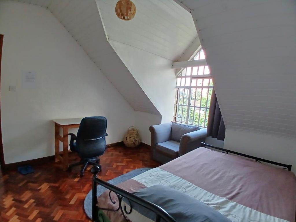 Postel nebo postele na pokoji v ubytování Budget Room Lavington