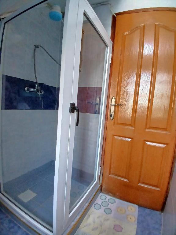 Koupelna v ubytování Budget Room Lavington