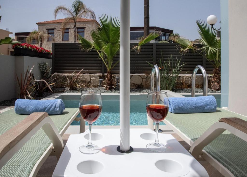 Bazén v ubytování Creta Palm Resort Hotel & Apartments nebo v jeho okolí