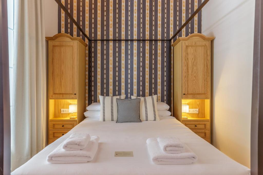 Palacio Vegafuente by Caleta Homes - 12