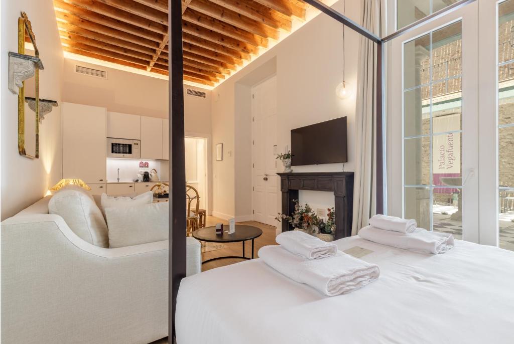 Palacio Vegafuente by Caleta Homes - 14