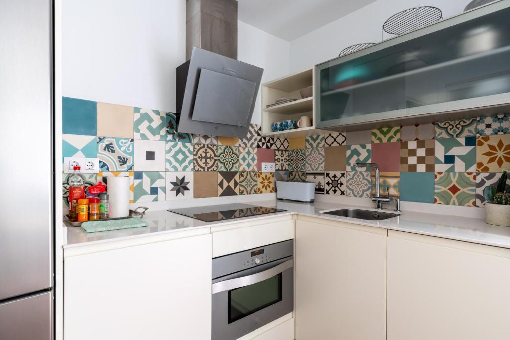 A kitchen or kitchenette at Azahar