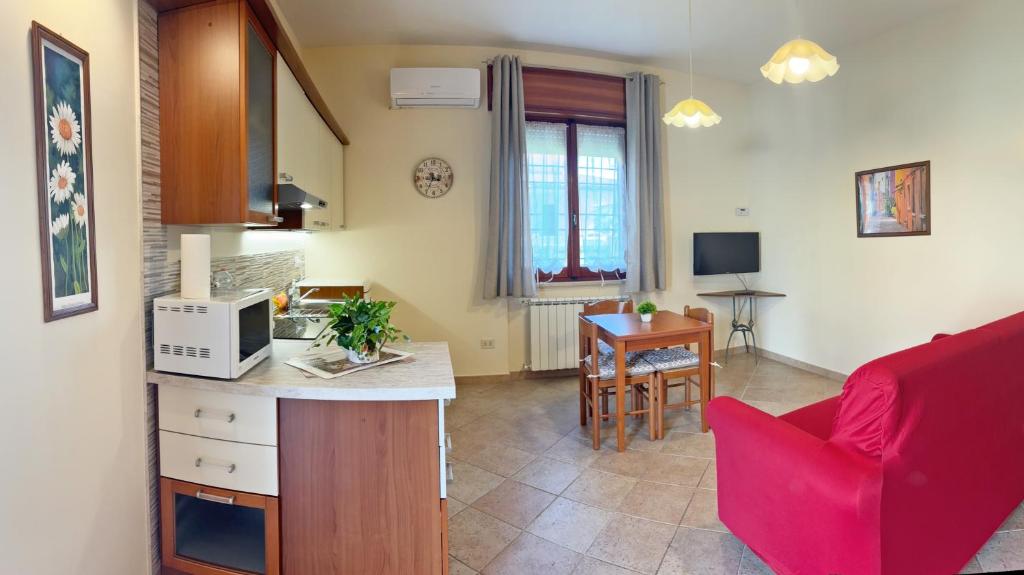 Kuchnia lub aneks kuchenny w obiekcie A casa di Iole