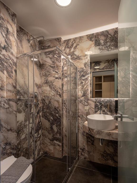 Miss Marrone City Hotel - 1