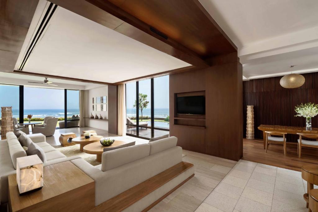 Hyatt Regency Danang Resort and Spa - Three-Bedroom Beachfront Pool Villa