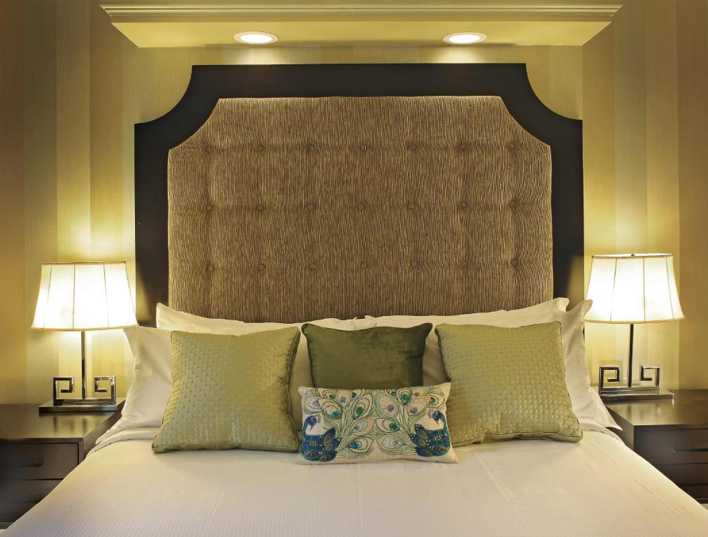 The Inn At Fox Hollow Hotel - 