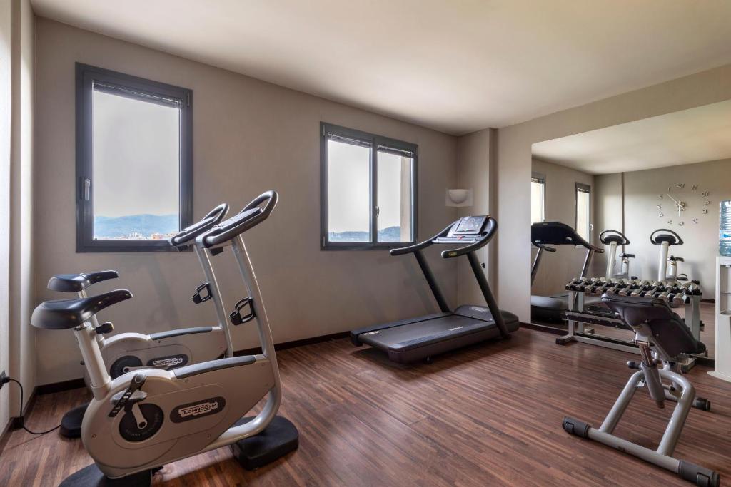 Centrum fitness w obiekcie B&B Hotel Arezzo