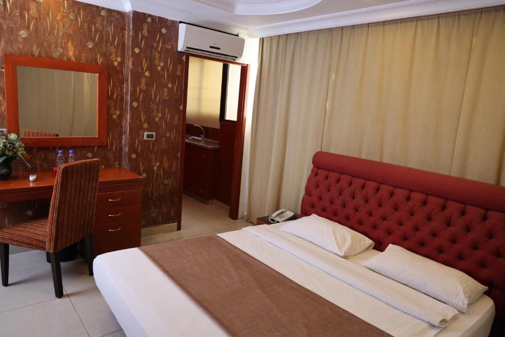 Postel nebo postele na pokoji v ubytování Duroy Hotel By Beverly