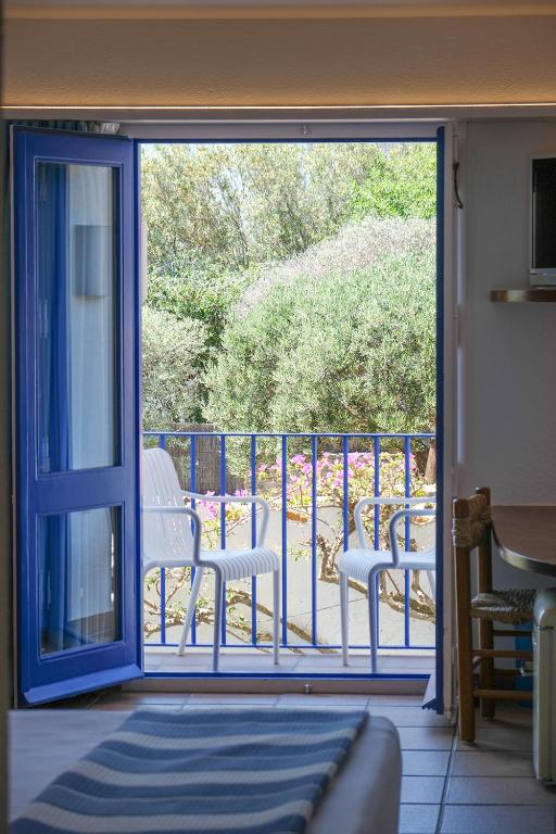 Balkón alebo terasa v ubytovaní Hotel Blaumar Cadaqués by Fimedhotels