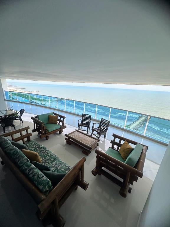 Pent House 450 mts 360 front ocean view playa azul