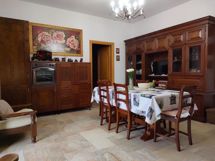 Kuchyň nebo kuchyňský kout v ubytování Appartamento Sulcis Sardegna