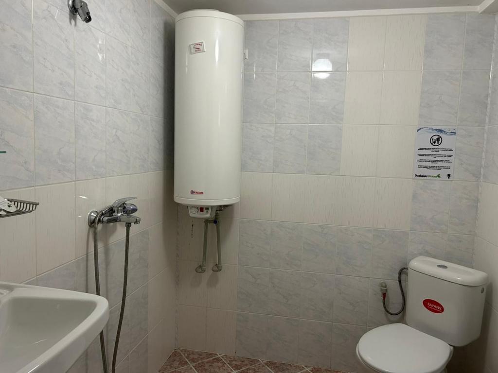 Fotografie z fotogalerie ubytování КЪЩА ЗА ГОСТИ ЧЕРВЕНА ЛОКВА # Guest House Chervena lokva v destinaci Gabrovo