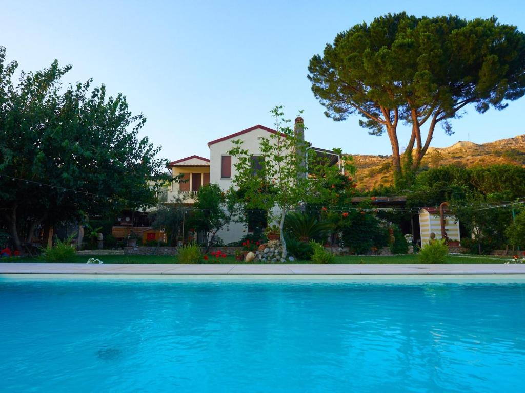 Φωτογραφία από το άλμπουμ του Vida Locrese con piscina salata σε Gerace