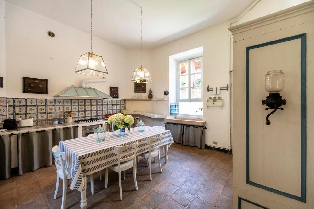 Zdjęcie z galerii obiektu Love Italy Homes - Villa Edith w mieście Sarnico