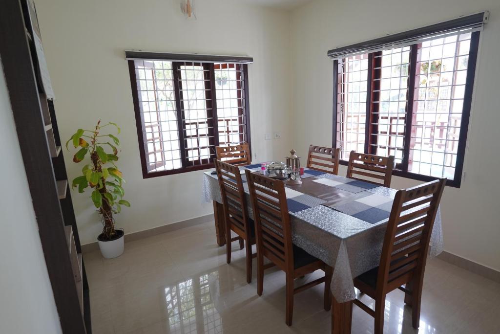 Fotografie z fotogalerie ubytování Swapna Home Suites v destinaci Nedumbassery