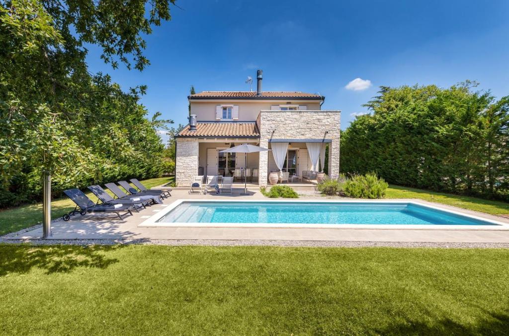 Πισίνα στο ή κοντά στο Villa Mia