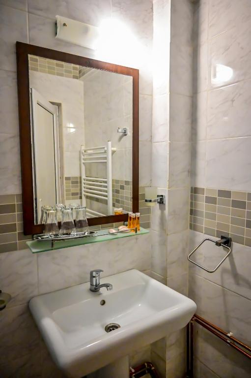 Koupelna v ubytování Hotel OBELISC